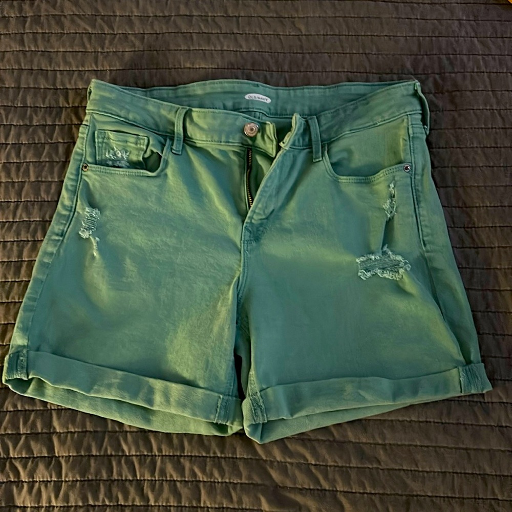 Old Navy Slim Midi Distressed Green Jean Shorts (sz 8)